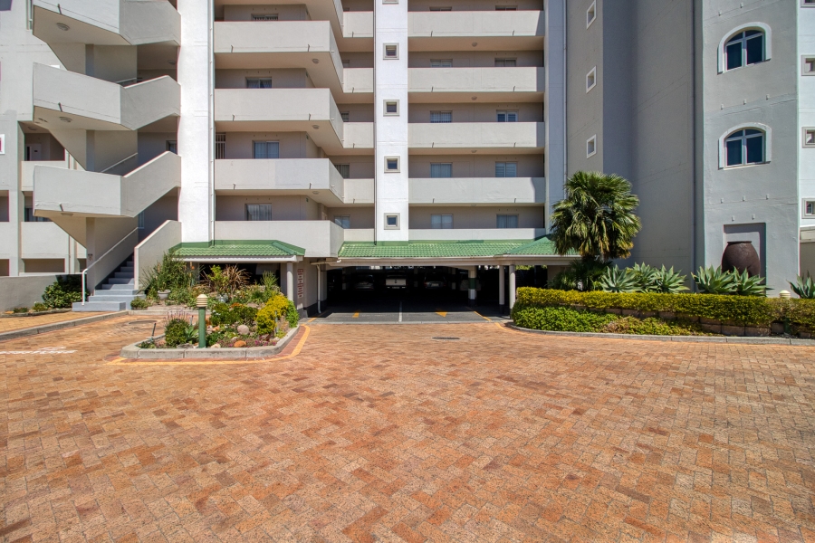 1 Bedroom Property for Sale in Greenways Golf Estate Western Cape